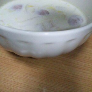 蒸し焼きで簡単♪キャベツ･ミルク･スープ